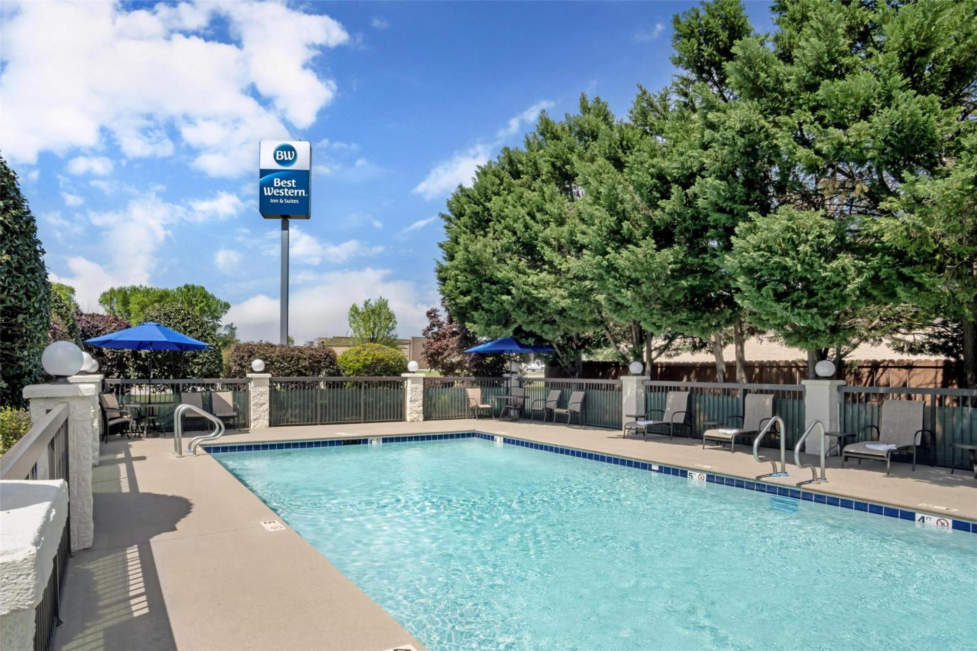 Best Western Inn & Suites Monroe Exterior foto